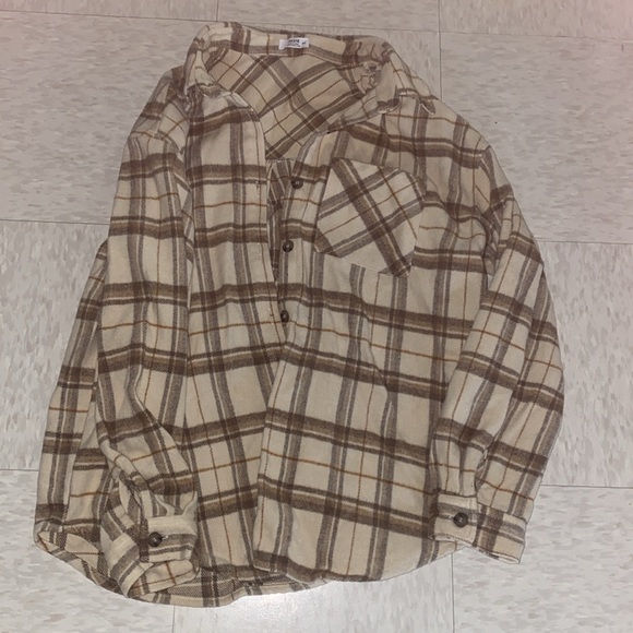 Ardene Like New Oversized Beige Plaid Button Shirt - Picture 8 of 14